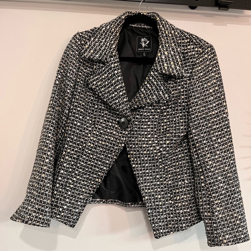 Womens size small woven Abbie Mags blazer
